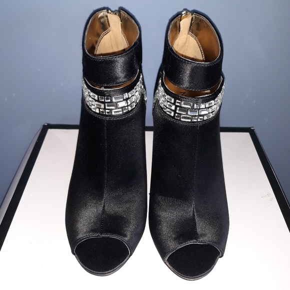 NWOT - Nine West Do It Now Booties - Picture 2 of 7